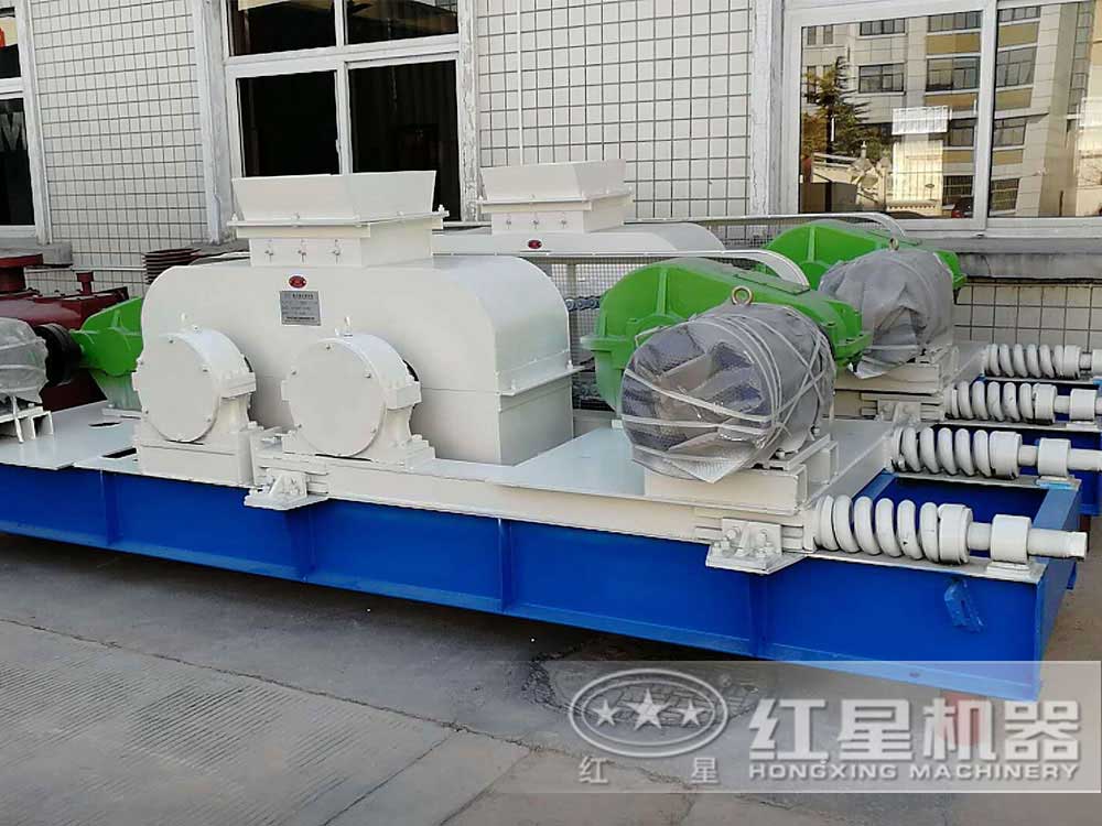 四輥破碎機效能高作業、噪音小